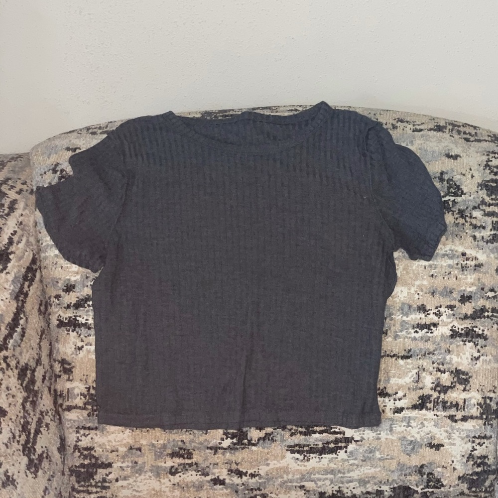 Forever 21 Small Crop Shirt